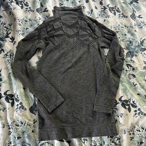 Athleta Lightweight Turtleneck Top - Sz M